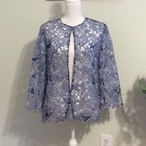 ❤️Chico’s Navy/white open lace jacket, size “1”